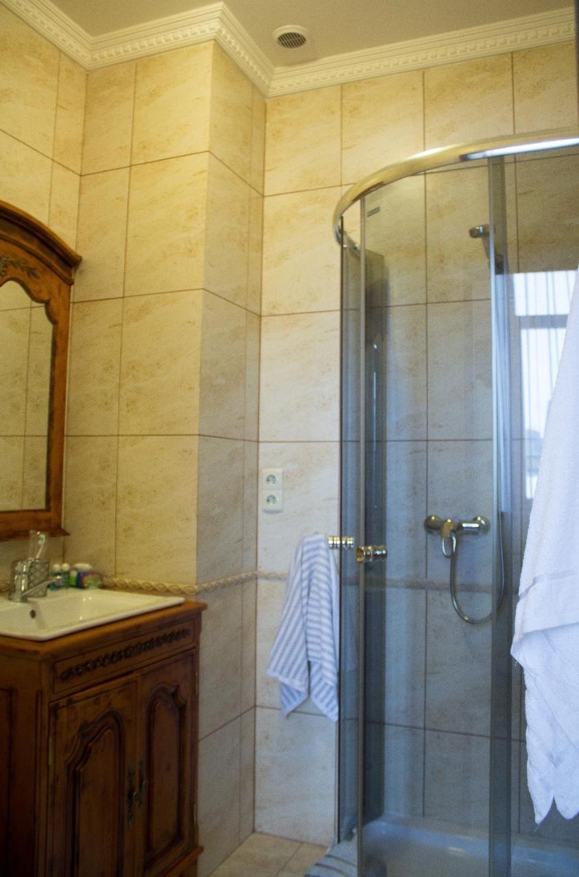 Арт-Готель "Династія" Bila Cerkva Exteriér fotografie